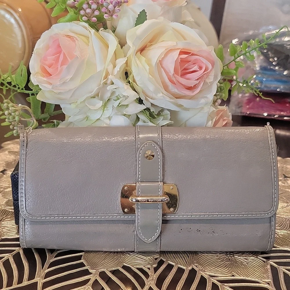 Authentic Louis Vuitton Suhali wallet